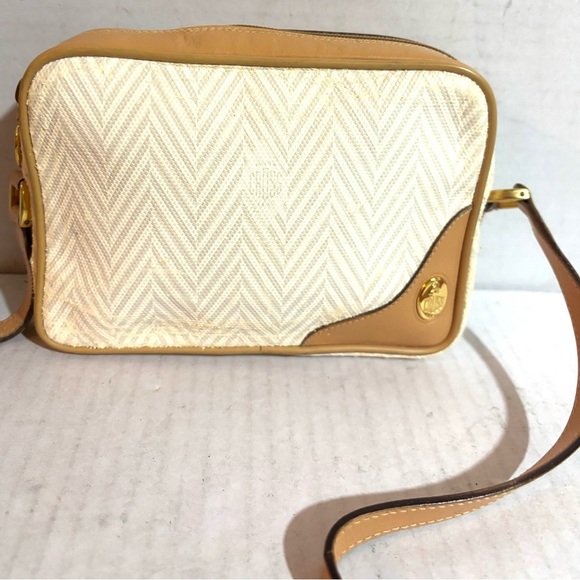 Mark cross beige canvas crossbody handbag - Picture 2 of 10